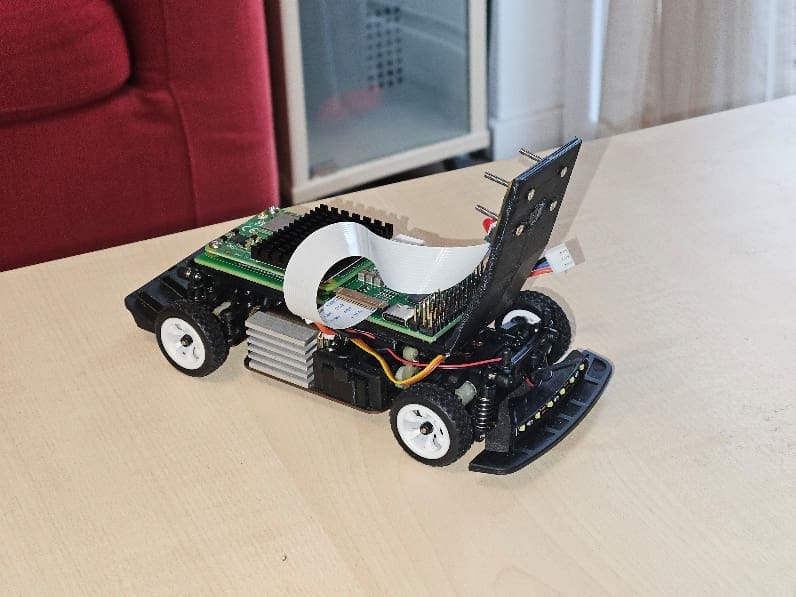 Figure 8 Prototype DeepRacer Pi Mini – 1 :28 scale